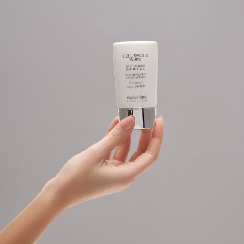 Nhũ tương chống nắng và làm trắng sáng da SPF 45 PA+++ Swissline CSW Brightening Bi Phase Veil 